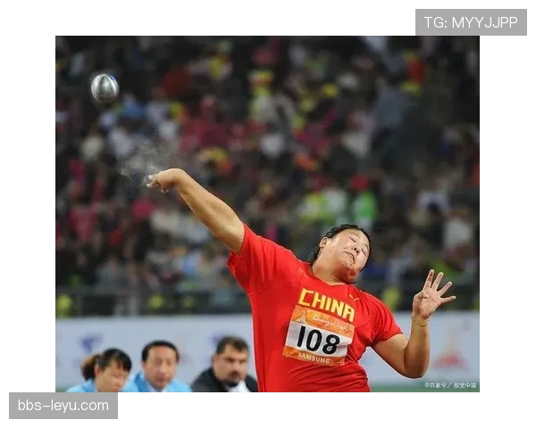 比赛恢复的规则有哪些？裁判如何决定开球、坠球或界外球？